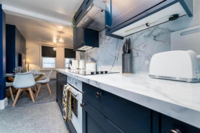 Perfect Location! WholeUnit!